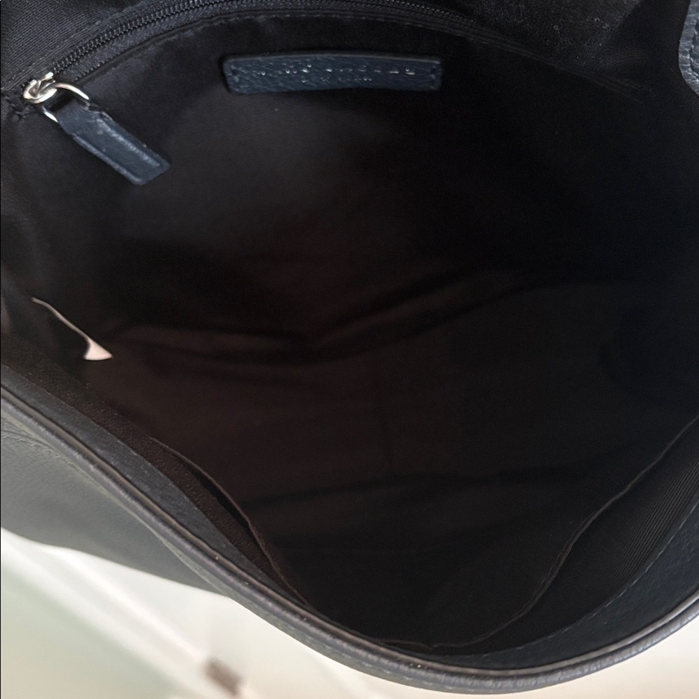 Marc Jacobs Crossbody Bag (EUC) - Picture 7 of 8